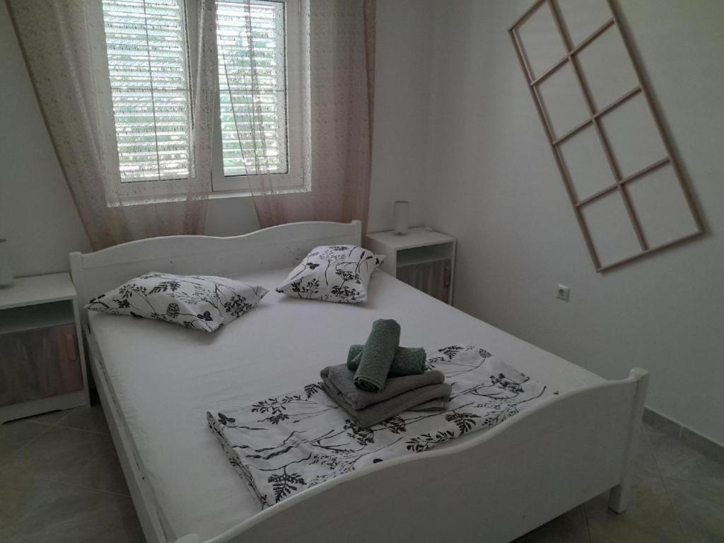 Apartmani Ira 维尔 客房 照片