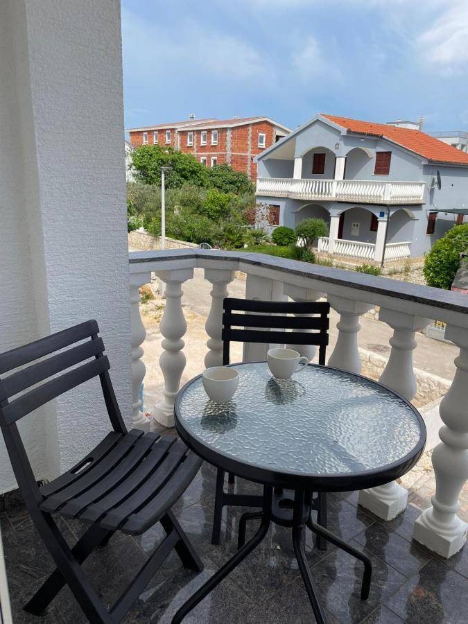 Apartmani Ira 维尔 外观 照片