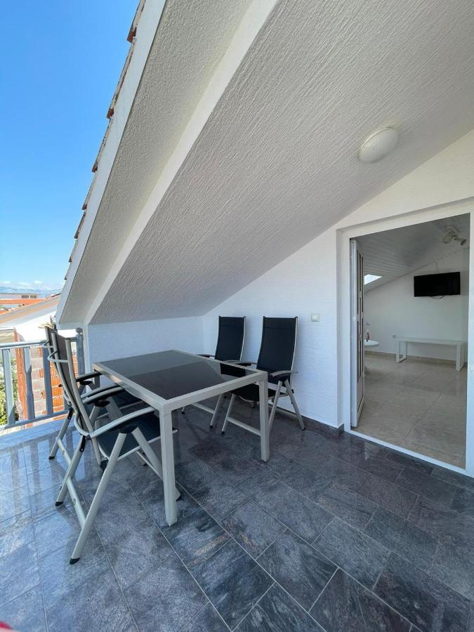 Apartmani Ira 维尔 外观 照片